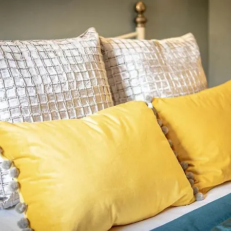 Hillsdale In 4* אמבלסייד