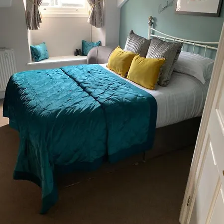 Hillsdale In Gæstehus 4*